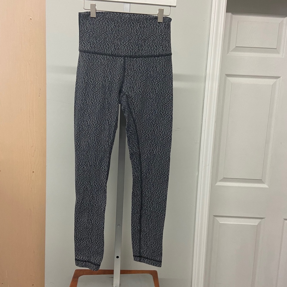 Lululemon yoga pants